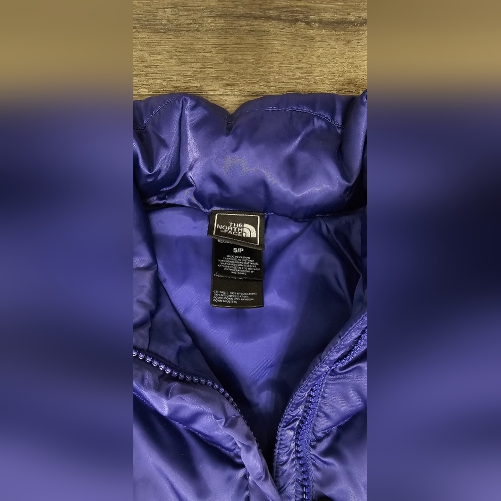 Women's The North Face Aconcagua 550 Puffer Zip Jacket-Size Small - Picture 3 of 6